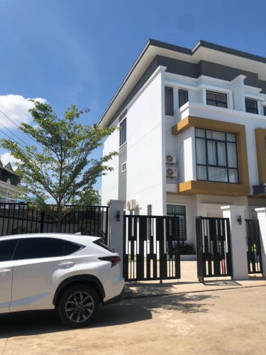 ផ្ទះជួល