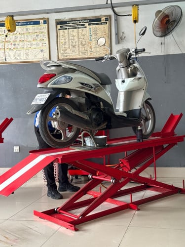 ម៉ូតូម្ចាស់ដើម ផ្លាកលេខ ភ្នំពេញ