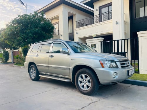 ឡានស្អាត មិនមានបុកប៉ះ