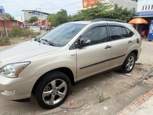 ឡានថ្មីដាច់