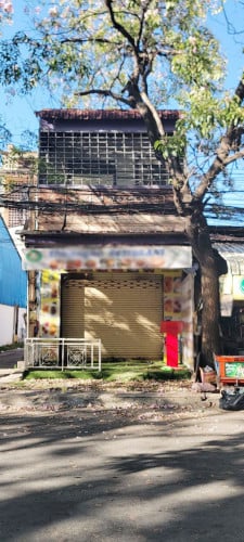 ផ្ទះអាជីវកម្មសំរាប់ជួលនៅម្ដុំពេទ្យកាលម៉ែត្រ