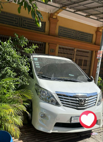 ឡាន​ជិះ​លក្ខណៈ​គ្រួសារ​ឡាន​ស្អាត​ម្ចាស់​ផ្ទាល់​ទឹក​ថ្នាំ​ហ្សុីន​មួយ​ជុំ