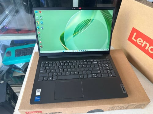 ថ្មីប្រអប់ធានាមួយឆ្នាំ