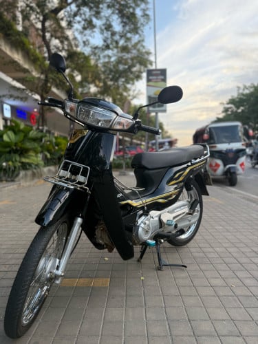 សង់023​ សំនុំហ្សីន​