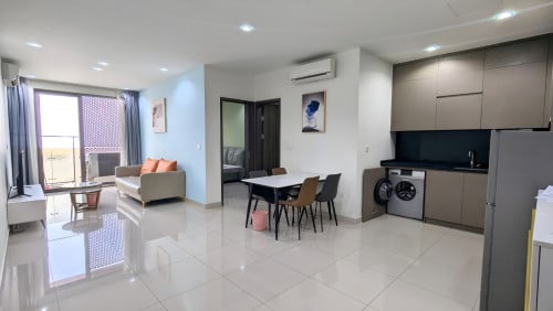 𝐅𝐨𝐫 𝐑𝐞𝐧𝐭: 1-Bedroom Condo – The Peak Residence