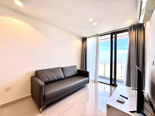 𝐅𝐨𝐫 𝐑𝐞𝐧𝐭: 3-Bedroom Apt – The Peak Residence