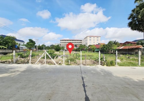 ដីលក់បន្ទាន់ នៅក្បែរផ្សារកំបូល3 -S342