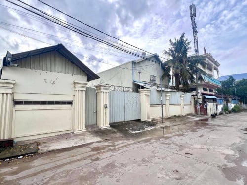 ឃ្លាំងសម្រាប់ជួល : សង្កាត់គោកឃ្លាំង,ខណ្ឌសែនសុខ, ភ្នំពេញ (ជិតផ្លូវ 58P)