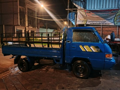 លក់ឡានកូរ៉េមួយ ឆ្នាំ 95ម៉ាស៊ីនស្អប់លេខអែមសាក់ស៊ីស្អាត