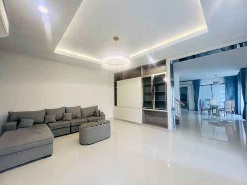 វីឡាភ្លោះAសម្រាប់ជួលនៅ​ បុរីប៉េងហួតបឹងស្នោរ | TwinA Villa For Rent In Borey Penghout Boeung snor