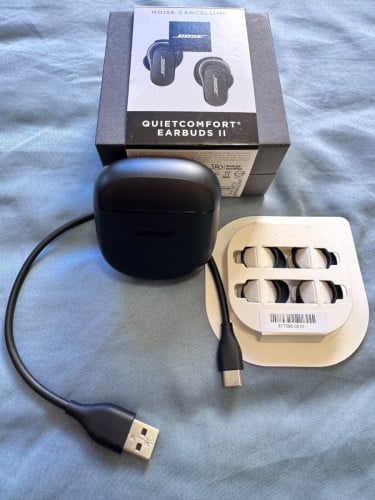 កាស BOSE QuietComfort Earbuds II ថ្មី99% 200$