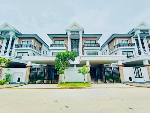 #ForSale 👉🎉  វីឡាភ្លោះ A សម្រាប់លក់ | Villa Twin A For Sale @EcoRomance !