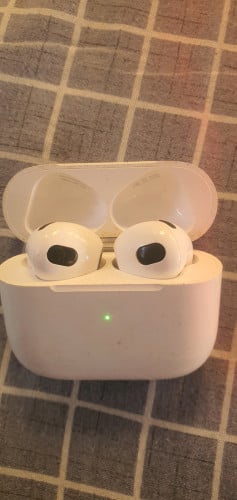 ប្រភេទកាស iphone 13 ប្រួមីចស៊ីន