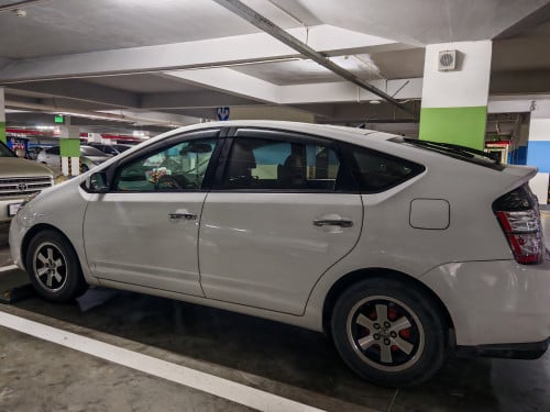 លក់​ឡាន​ ព្រុស (Pruis)