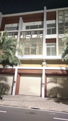 ផ្ទះល្វែងជួល Shop house for rent