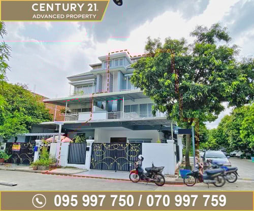 🏘 វីឡាភ្លោះ​ កែង(Twin) ក្នុង​បុរី ប៉េងហួត Quarteria ត្រូវការលក់បន្ទាន់ខ្លាំង