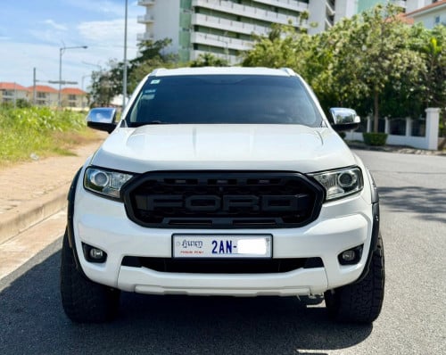 🔥FordEverest017 ម៉ាសុីនធំ3.2Lម៉ាស៊ូត អូតូកាពីតាស់ម្ចាស់ដេីមទិញខ្លាញ់គោ កៅអុី3ជួរ