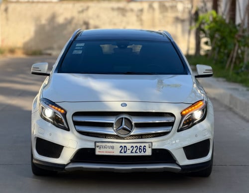 🔥MercedesGLA 016កាន់💰8000$💸ដកឡានភ្លាមបង់រំលស់ជាមួយឃ្លាំងផ្ទាល់