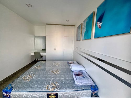 1bed near Furi mall 1000