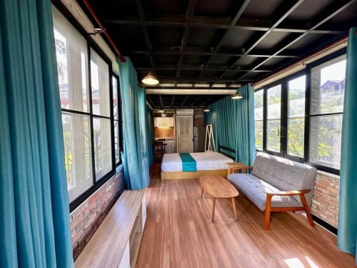 Affordable Bright and Airy Studio for Rent