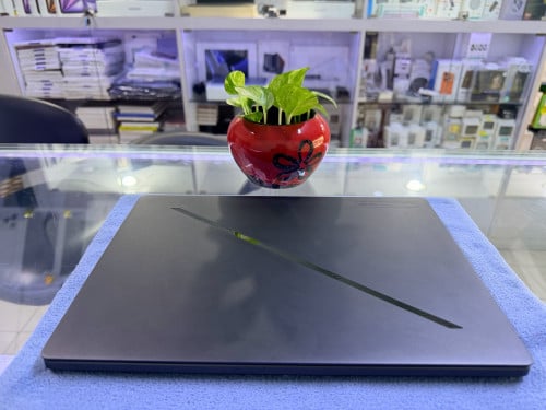 Asus Rog Zephyrus G14 2025