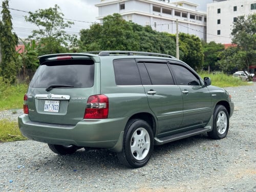 highlander . 04 limited ហ្វូល  កៅអី​ .3ជួរ