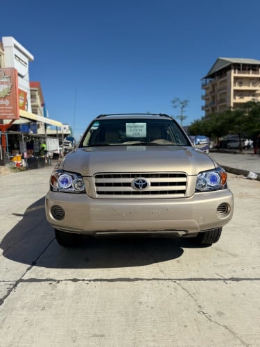 Highlander 2004 V4 ទឹកថ្នាំនៅសុីន​90% ម្ចាស់ដេីមទីមួយ​ ផ្លាកលេខ​ កំពង់​ធំ