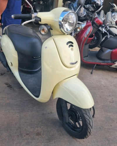 Honda Giorno 2012 700$