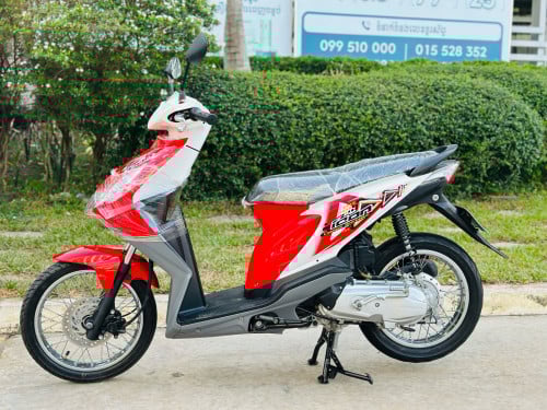 Honda Icol012 ក្រុមហ៊ុន ម៉ាសុីនតាន់ហាប់នែនស្ងាត់ជិះស្រួលស្ទុះមិនលាន់មិនហុយមានពន្ធកាតគ្រឺ