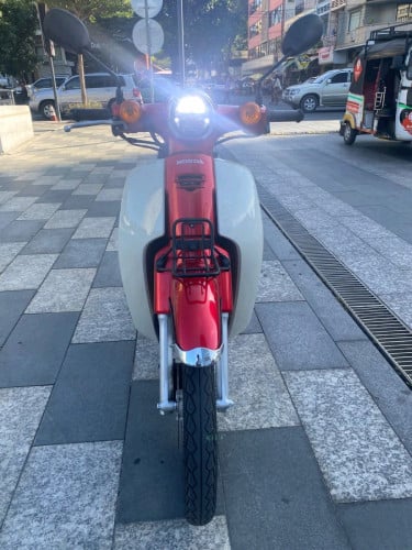 HONDA SUPER CUB ឆ្នាំ2022 កំលាំងម៉ាស៊ីន 125CC