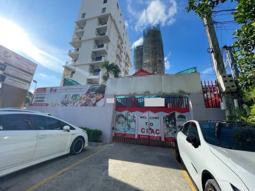 House for Rent ទីតាំងល្អអាចបើកសាលារៀន ការិយាល័យ …