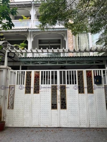 Linkhouse For Rent -R343