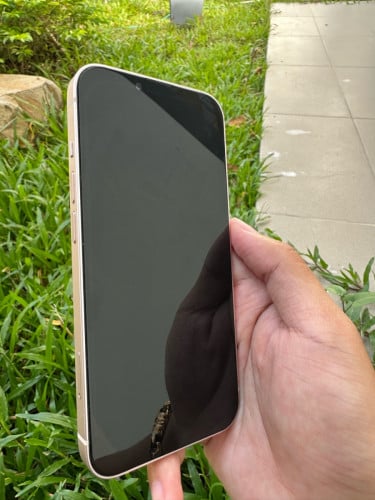 iPhone 13 អេក្រង់​ថ្មីតួរស្អាត​ ខ្នងក្រោយដូរថ្មី