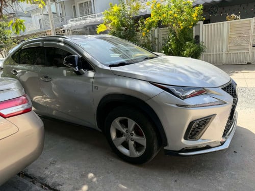 Lexus 200T F Sport​ Full Option