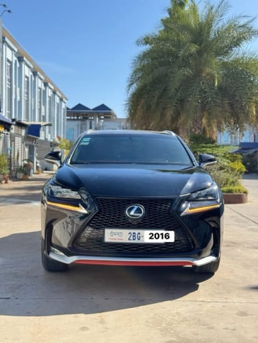 Lexus Nx200t 2016 F-sport ប៉ុងពី​ គុជបី​ ប៊ូតុង​ចុច5 ក្នុងឈេីរី