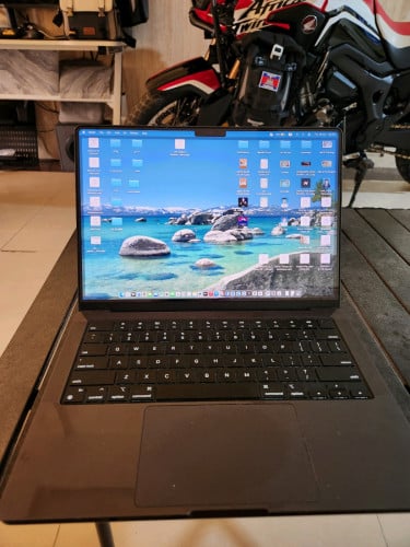 Macbook Pro M4 ដូចថ្មី