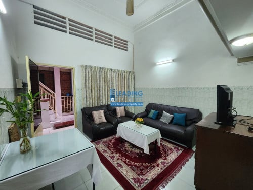 N042 | Royal Palace Area, 2 Bedrooms Apartment Fully Furnished For Rent