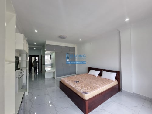 N112 | Western Large Studio Apartment With Elevator For Rent in Toul Sangke
