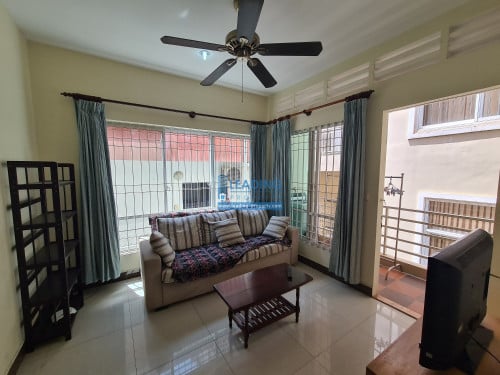 N461 | Western Fully Furnished 1 Bedroom with many windows for Rent in BKK3
