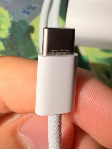 Apple 20w charger and cable (original all )