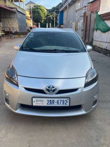 Prius 010 option 3 លក់14300ចចារ