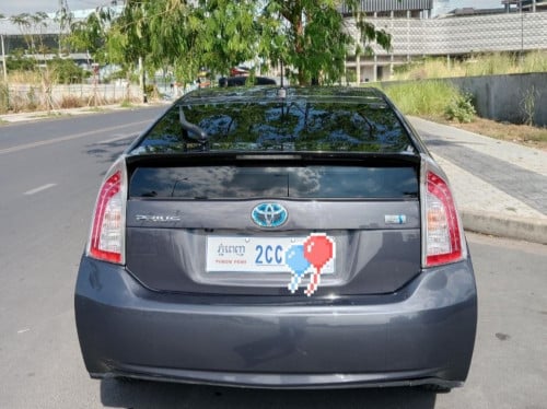 PRIUS 2012 For Rent /出租