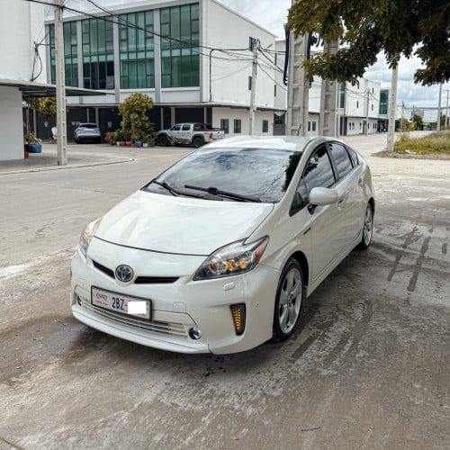 Pruis 010 option 5 advance auto parking ម្ចាស់ដើម