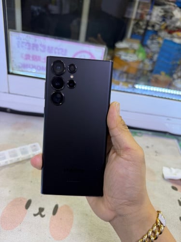 Samsung S22ultra 128G ក្រុមហ៊ុន
