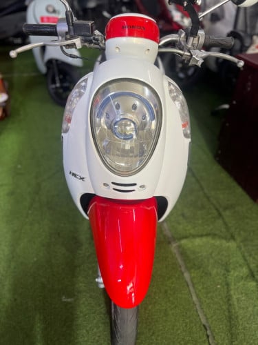 Scoopy 015 ក្រុមហ៊ុន