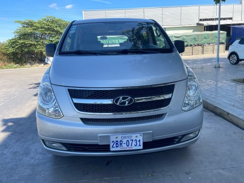 Starex2009លក់11600$  ទិញដាច់វៃដូបង់រុំលួស25ខេត្តក្រុង