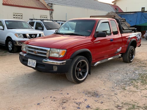 Tacoma 99 ប៉ុង1 V4 ឡានស្អាត