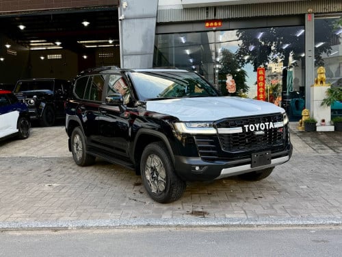 Toyota Land Cruiser GRS 2025