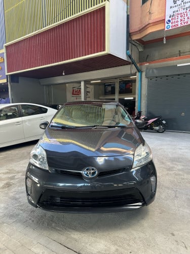 TOYOTA PRIUS SOLAR 2013 Options 3 តំលៃ​ពិសេស​ 19000$