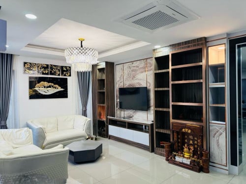 VILLA QUEEN B FOR RENT AT CHIP MONG 50M (DIRECT TO OWNER)